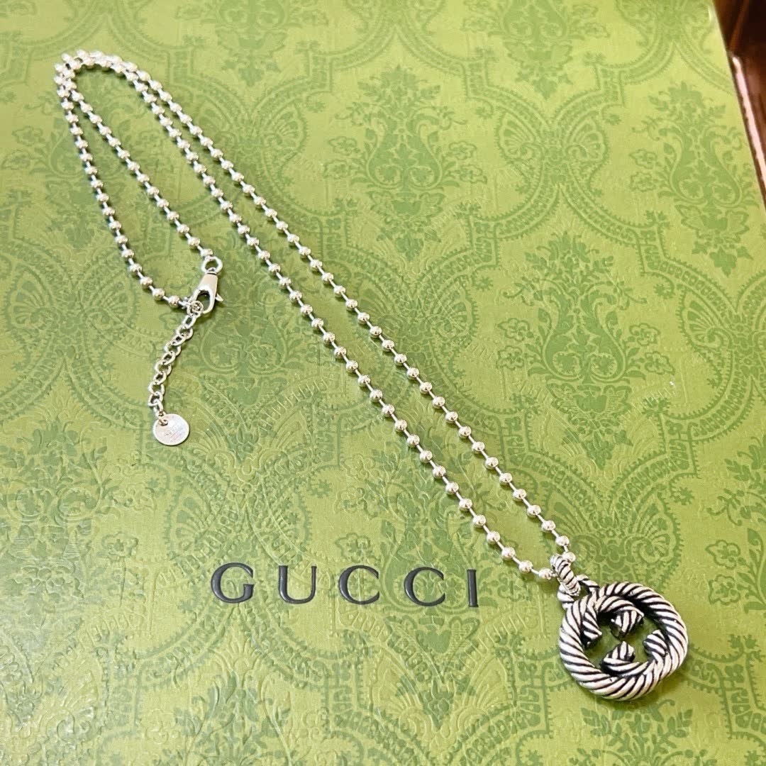Gucci Silver Beaded Rope Knot Pendant Necklace