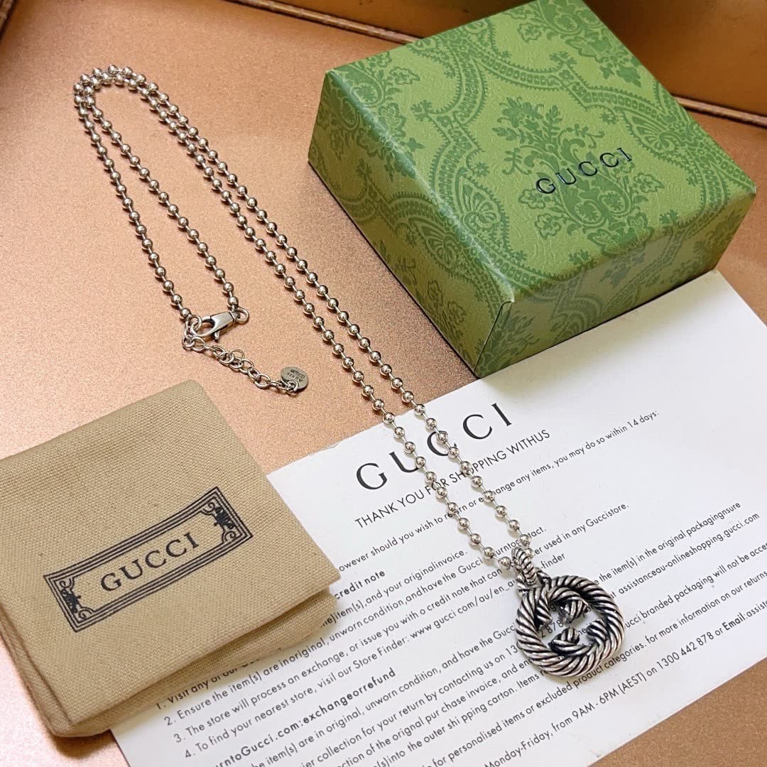 Gucci Silver Beaded Rope Knot Pendant Necklace