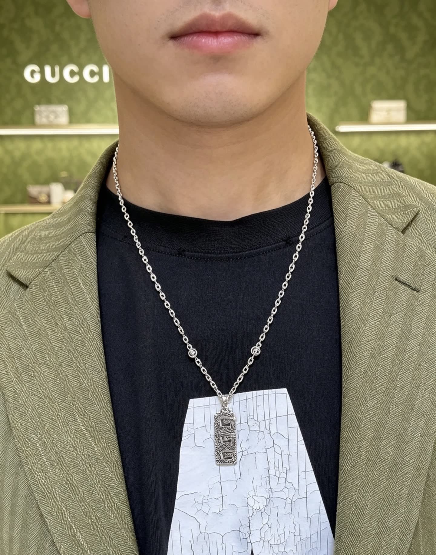 Gucci Silver 'G' Logo Pendant Necklace