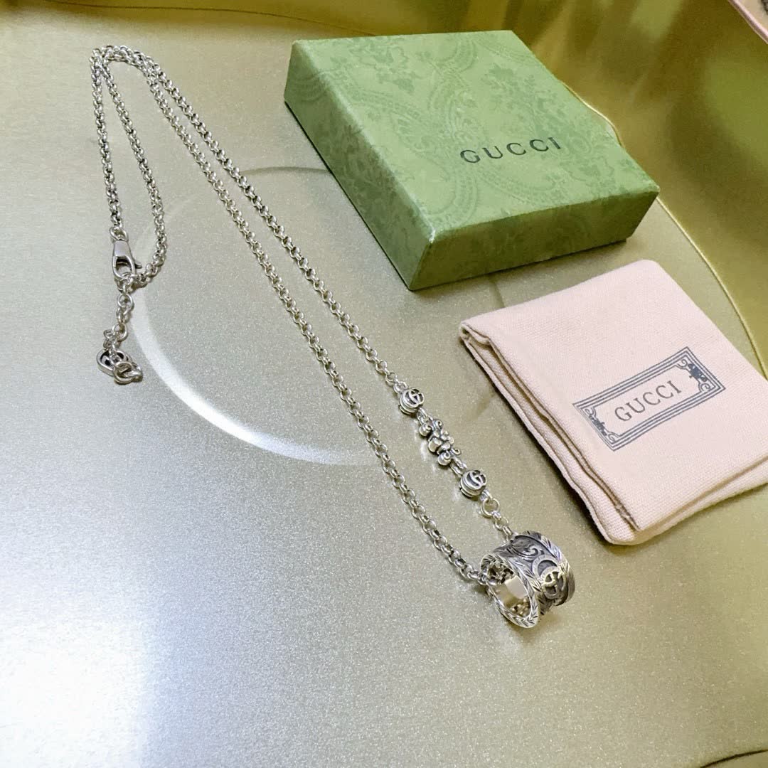 Gucci Silver Geometric Pendant Necklace