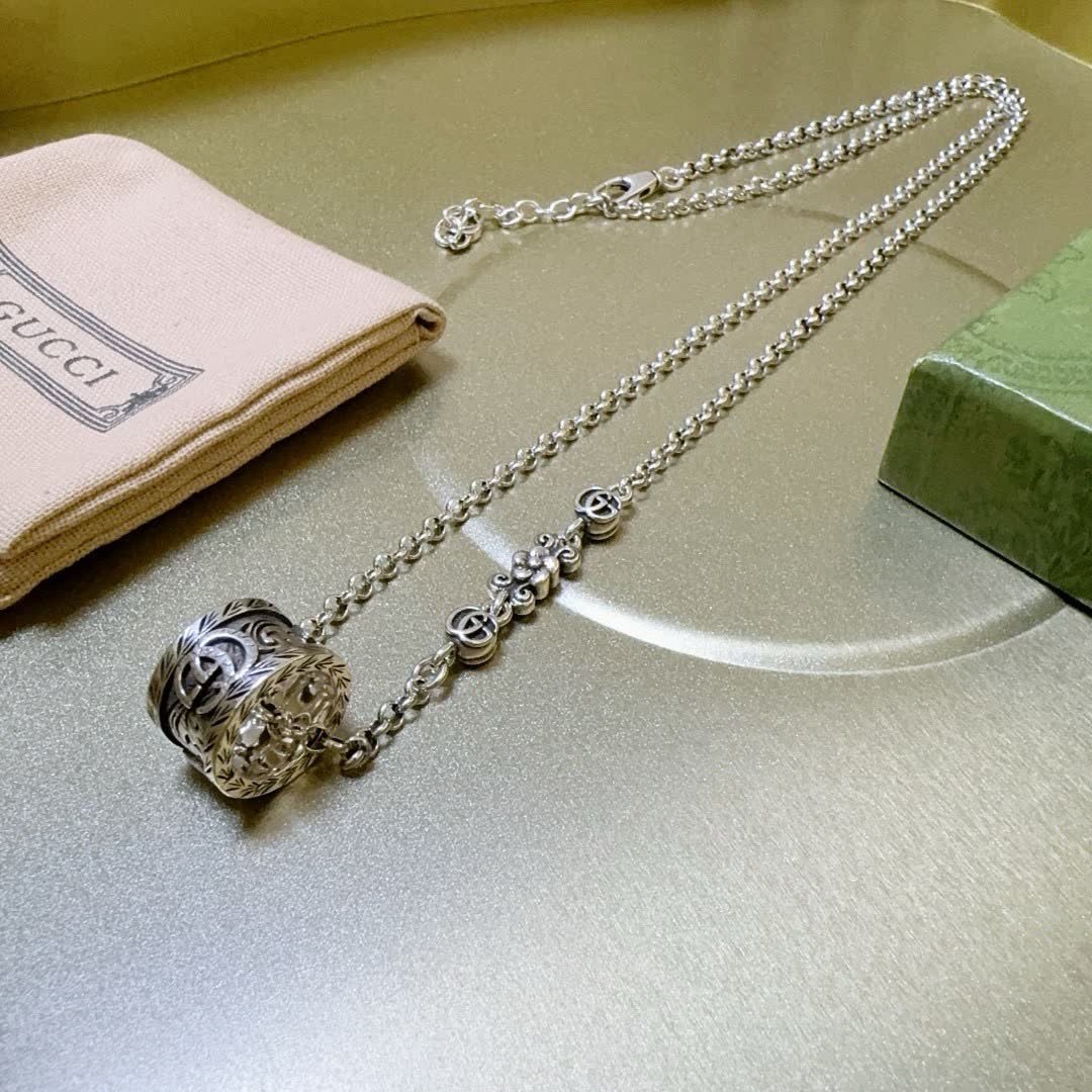 Gucci Silver Geometric Pendant Necklace