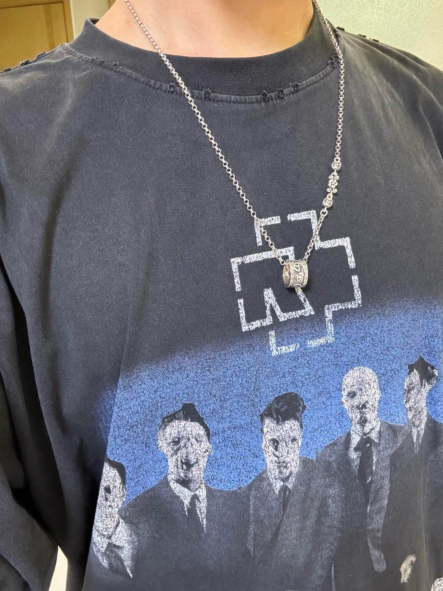 Gucci Silver Geometric Pendant Necklace