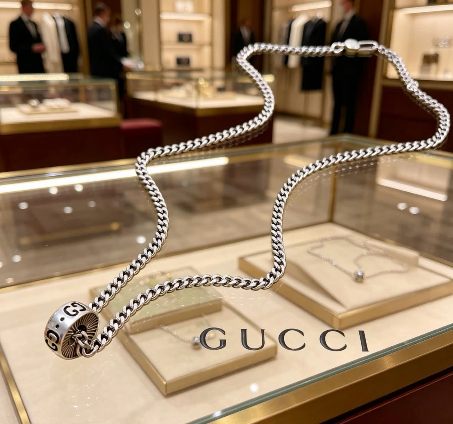 Gucci Silver Chain with Interlocking G Pendant
