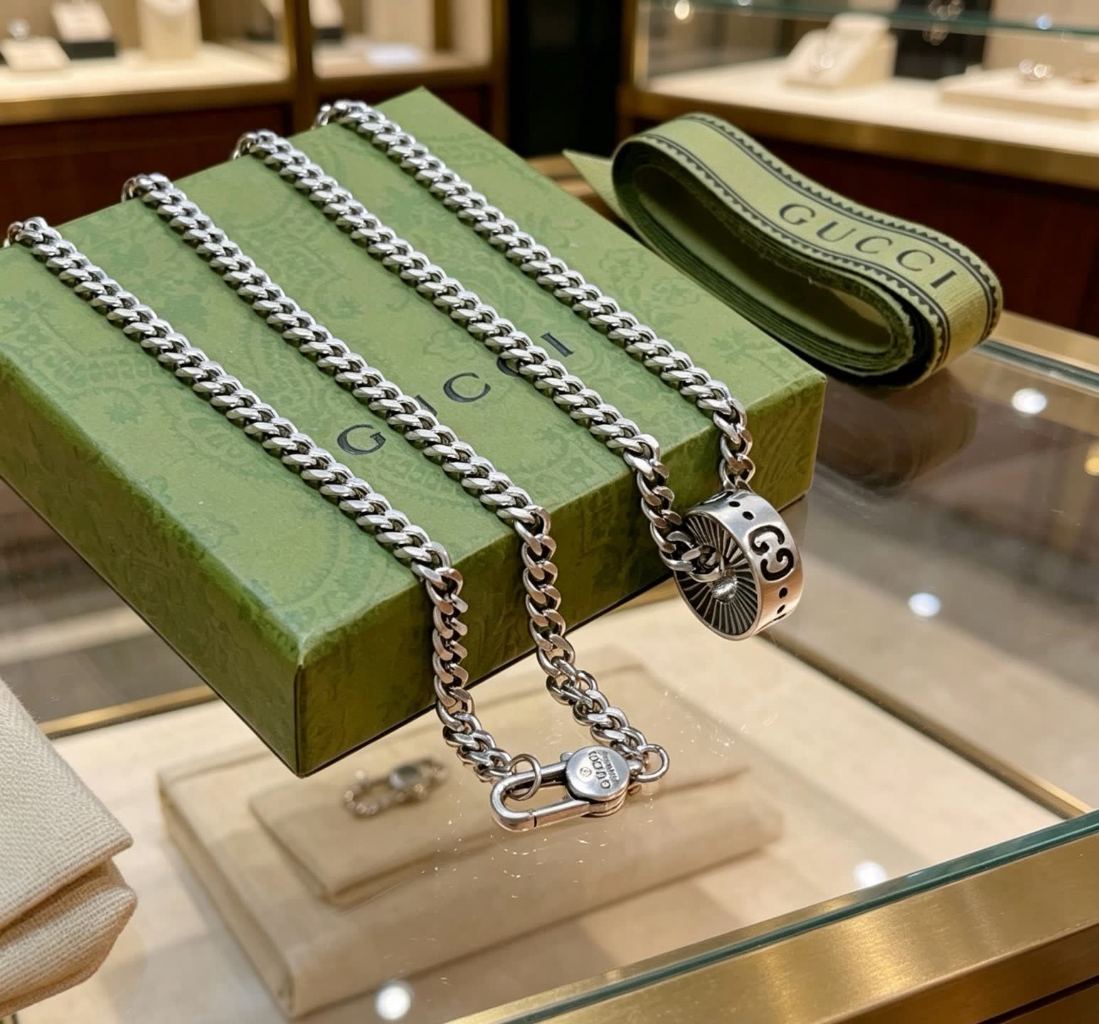 Gucci Silver Chain with Interlocking G Pendant