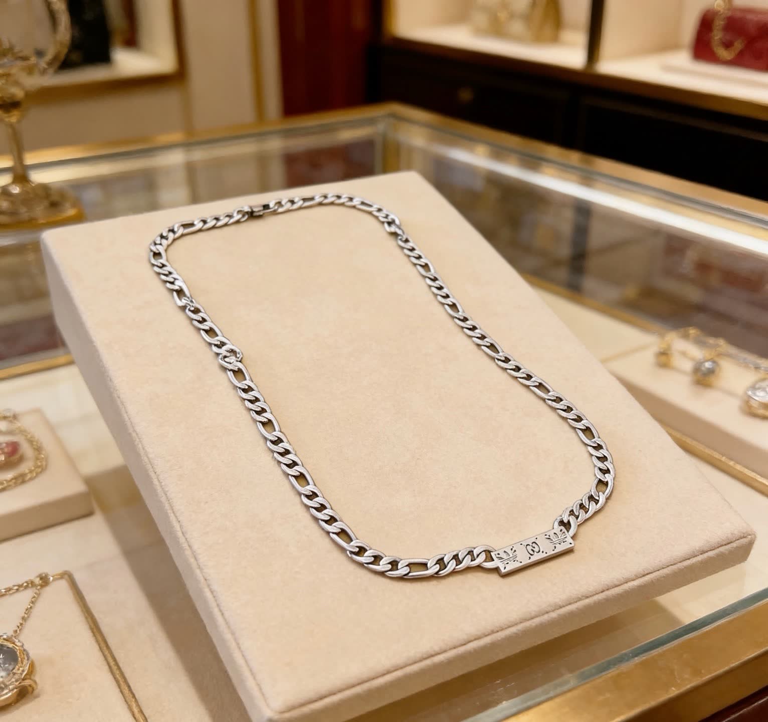 Gucci Silver Chain Necklace