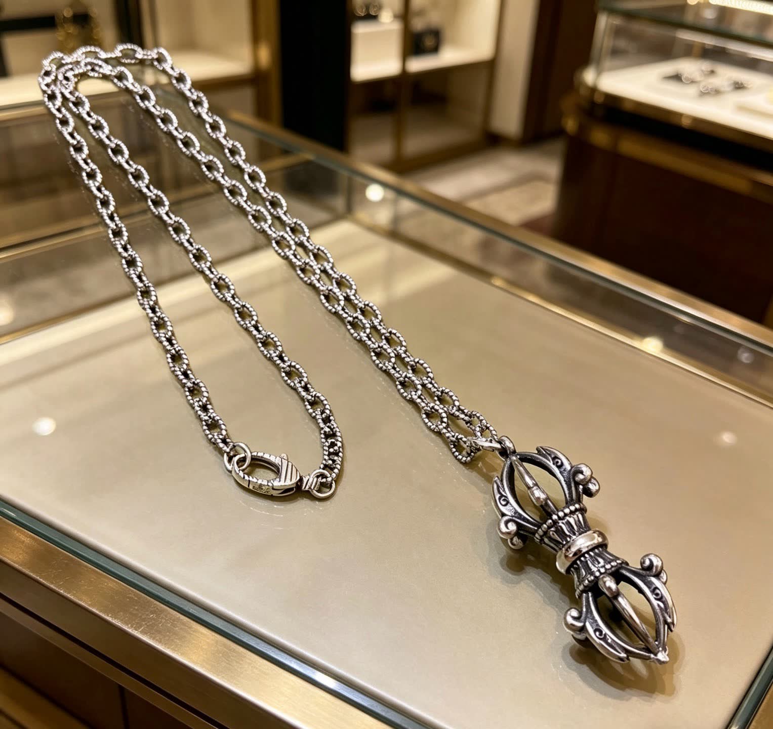 Gucci Silver Chain with Ornate Pendant