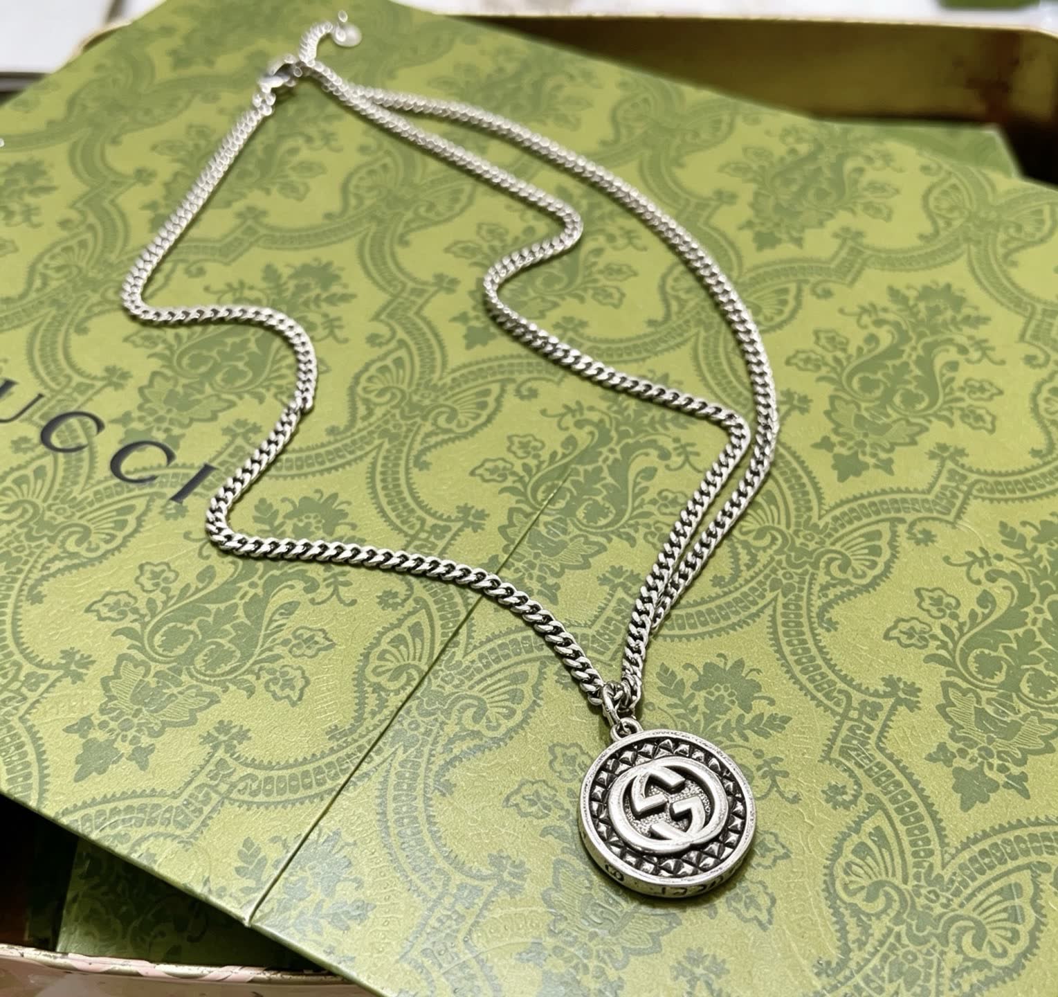 Gucci Silver Chain with Interlocking G Pendant