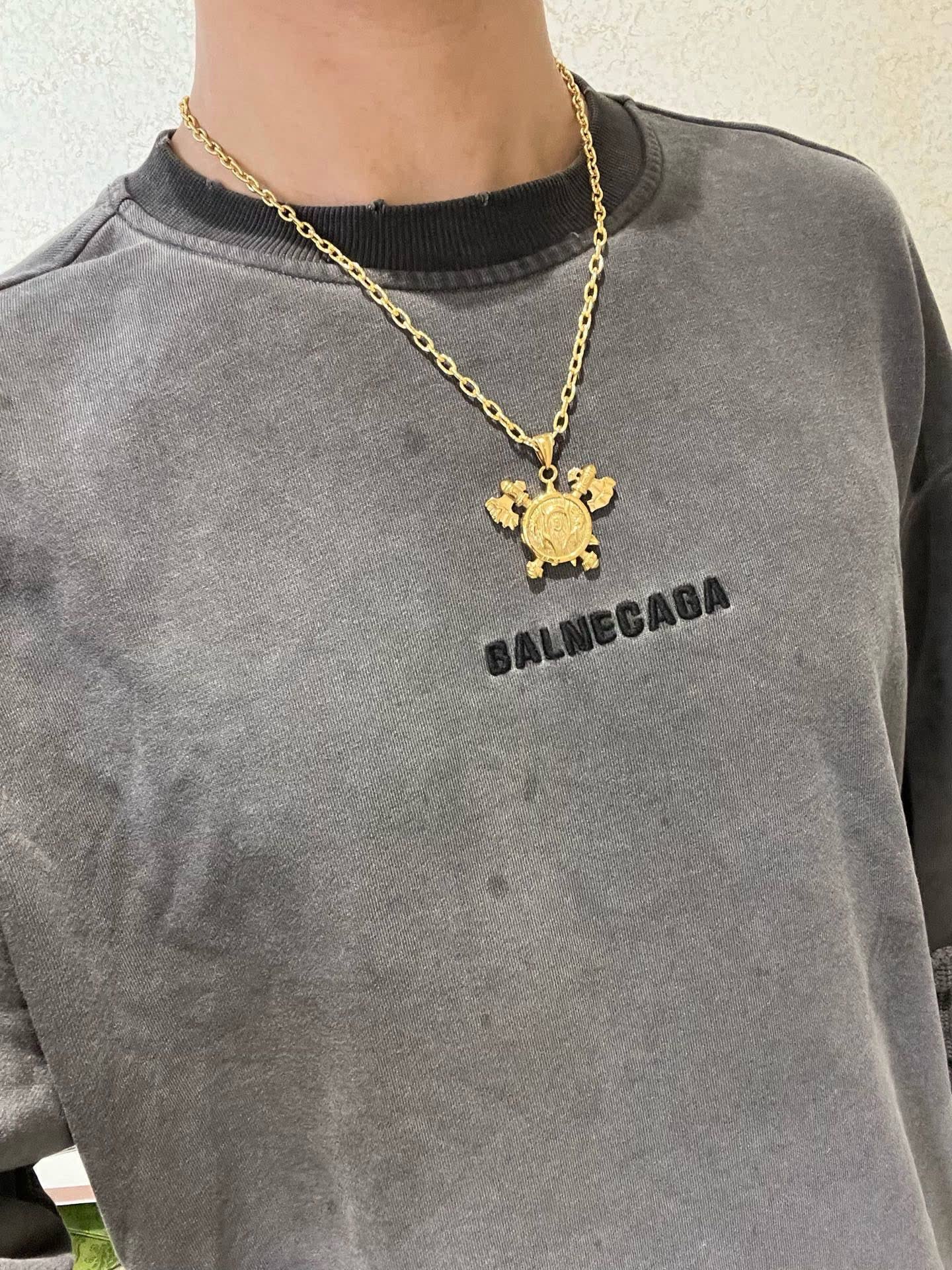 Gucci Gold-Plated Interlocking G Cross Pendant Necklace