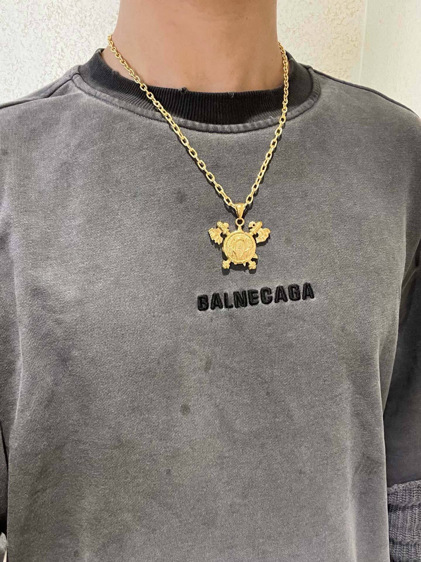 Gucci Gold-Plated Interlocking G Cross Pendant Necklace