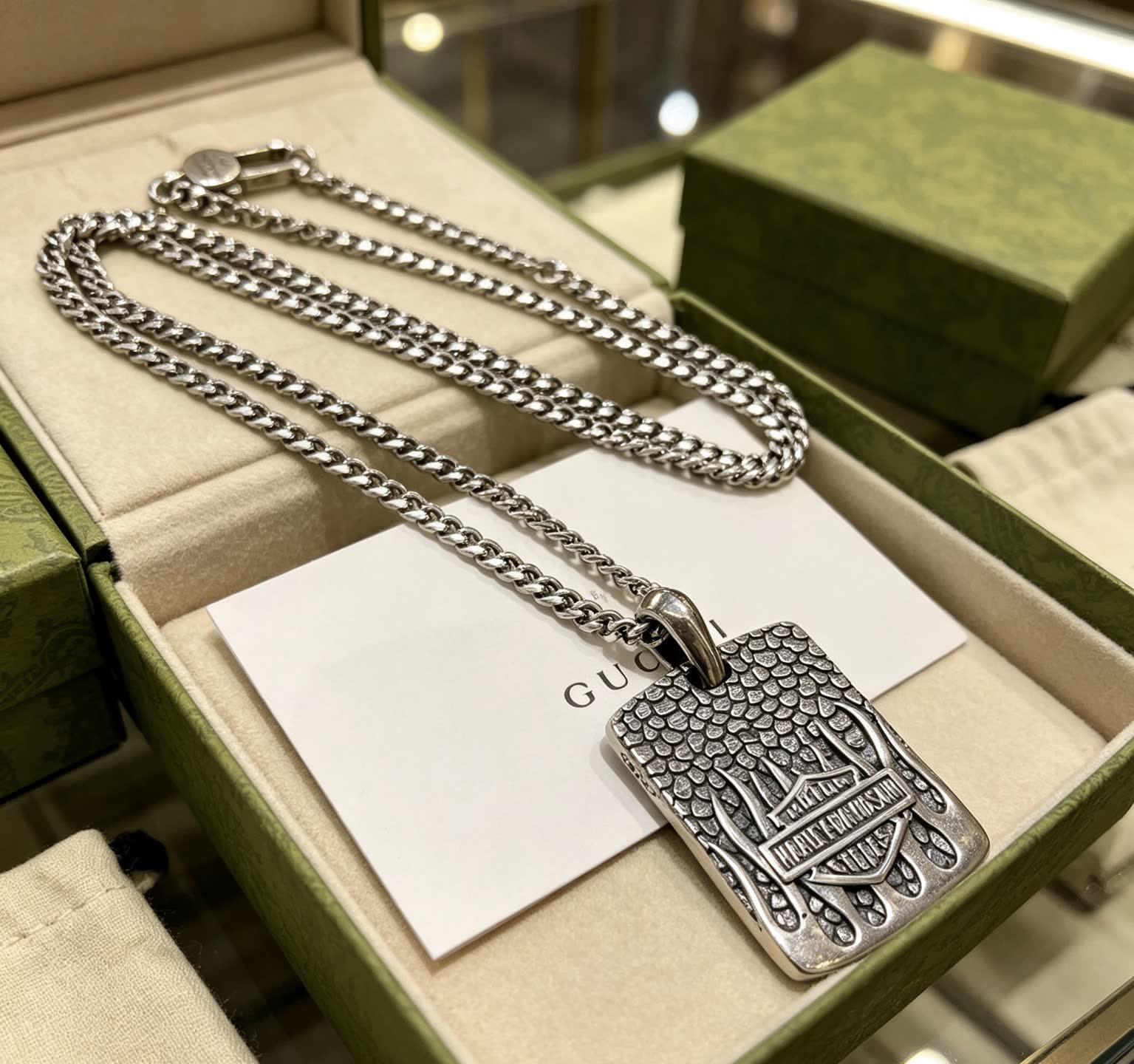 Gucci Silver Chain with Rectangle Pendant