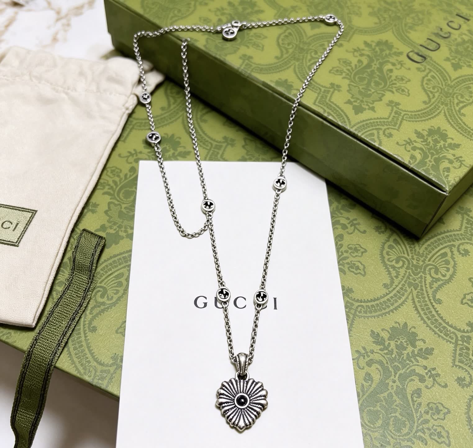 Gucci Silver Chain with Flower Pendant