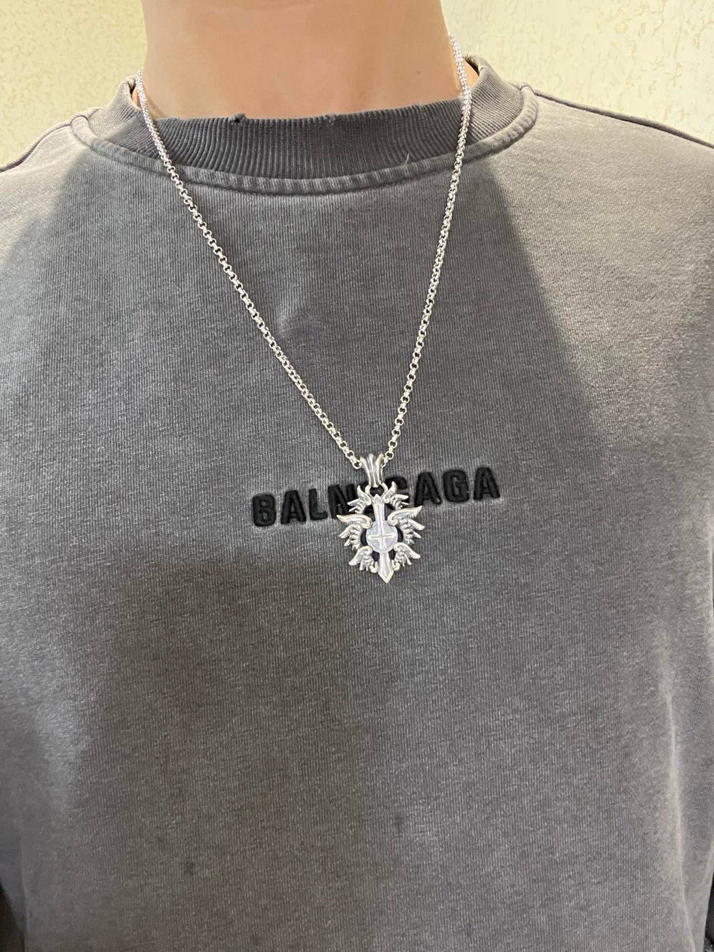 Gucci Silver Chain with Ornate Pendant