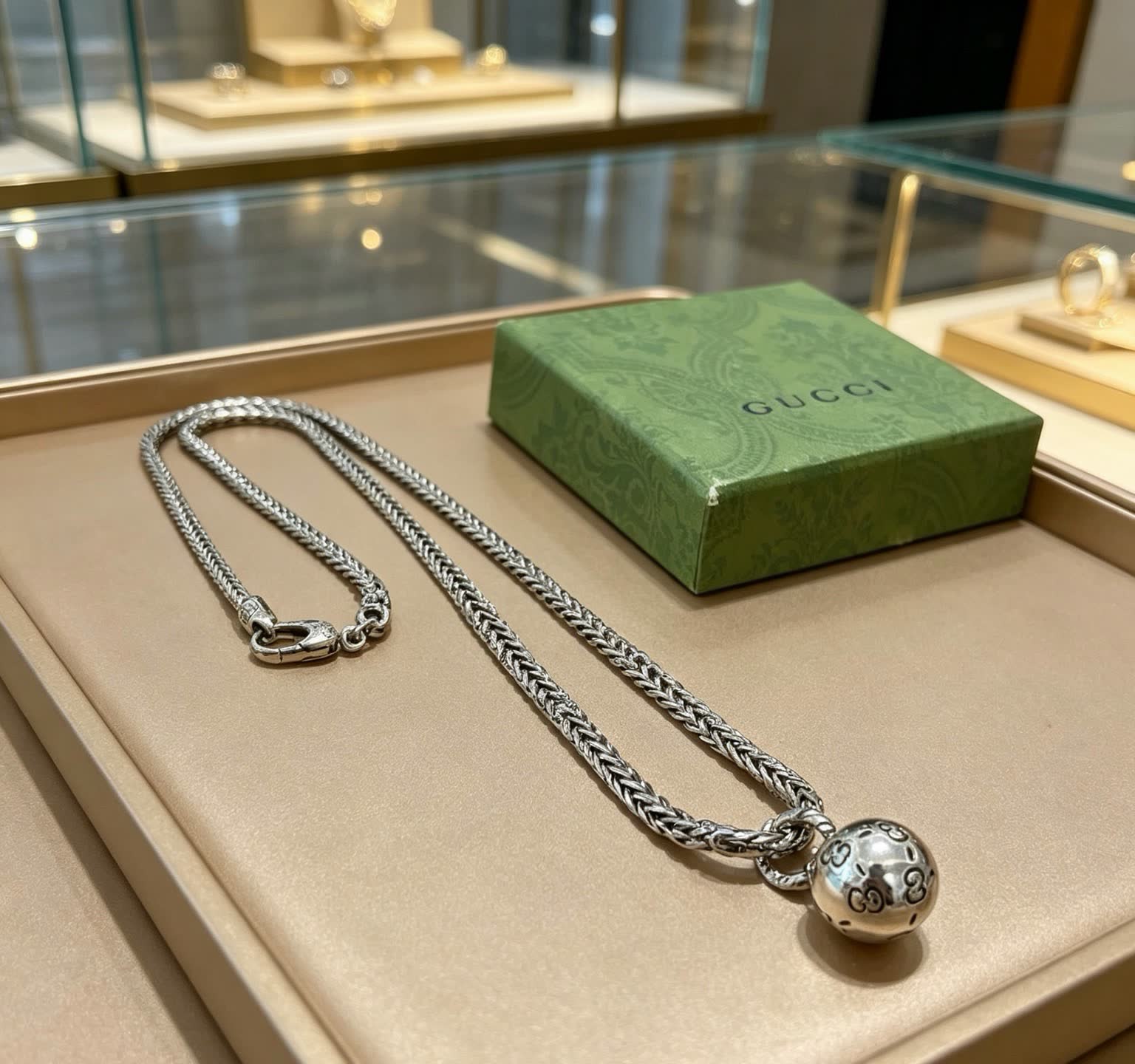 Gucci Silver Chain with Interlocking G Pendant