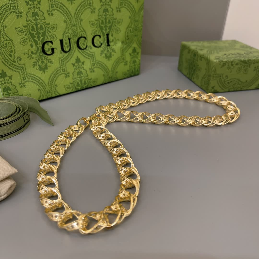 Gucci Gold-Plated Chain Necklace