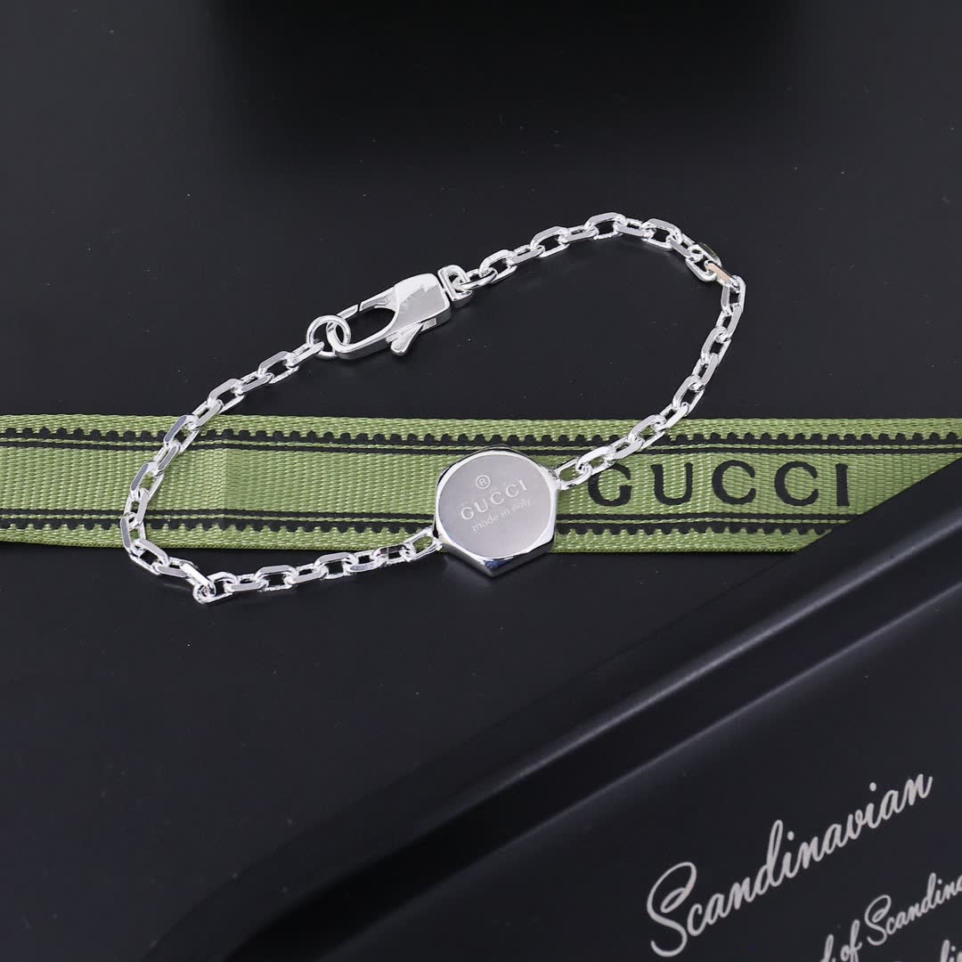 Gucci Silver Chain Bracelet