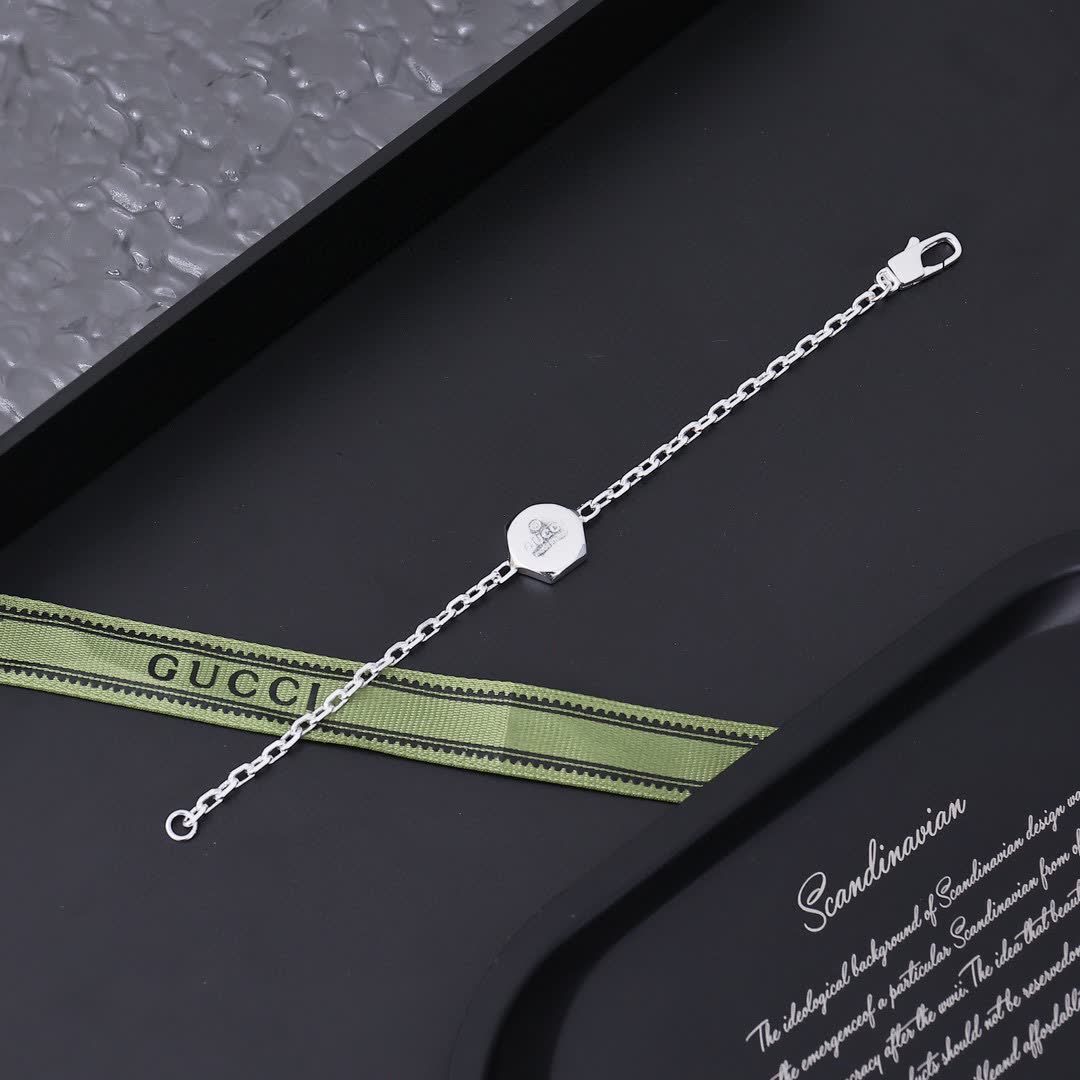 Gucci Silver Chain Bracelet