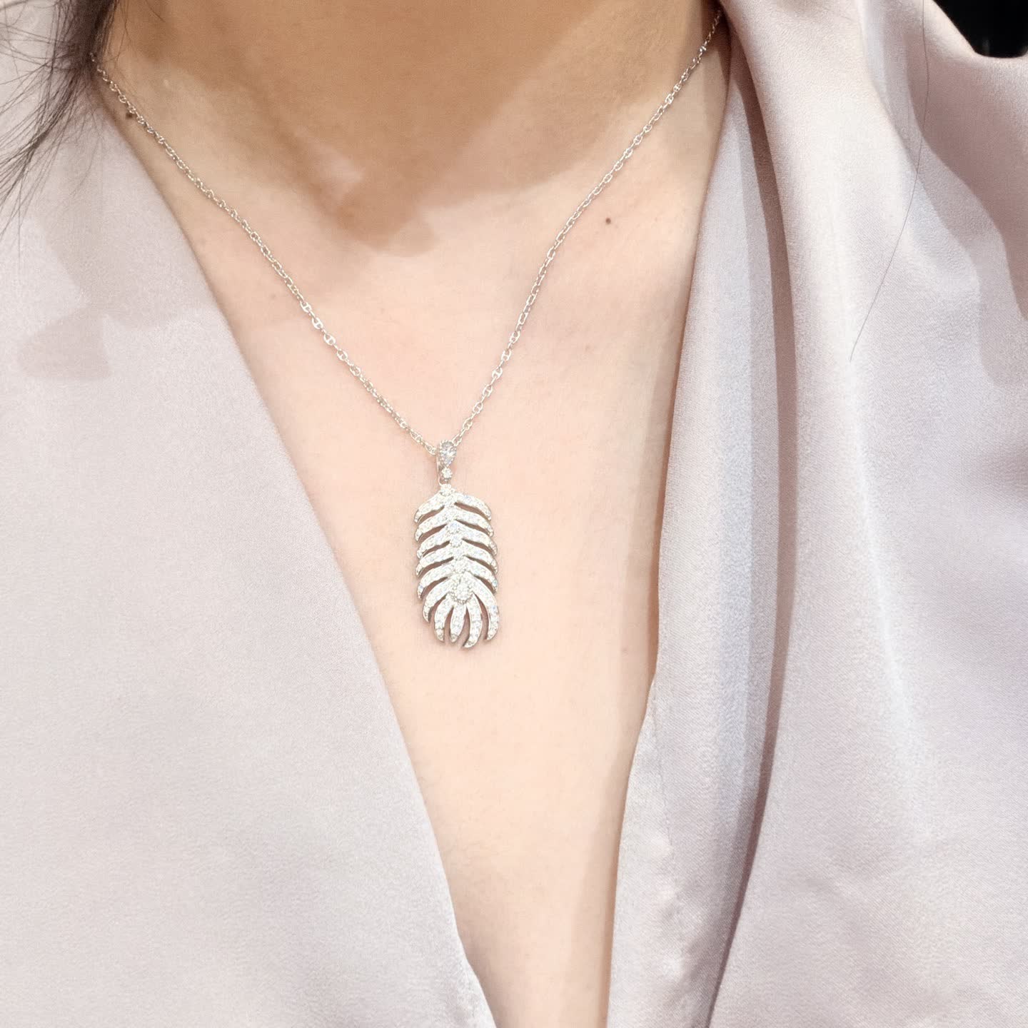 Elegant Silver Feather Diamond Pendant Necklace