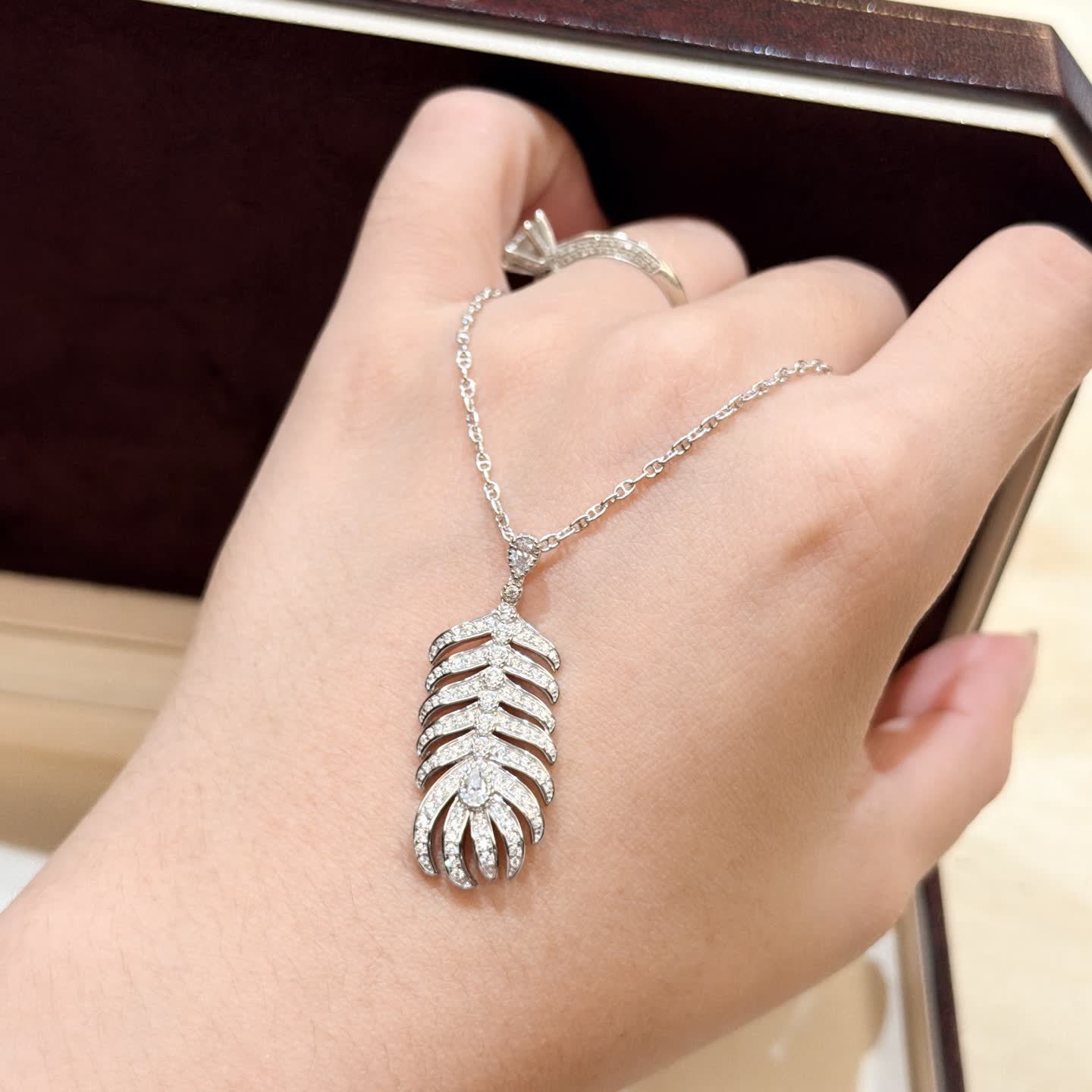 Elegant Silver Feather Diamond Pendant Necklace