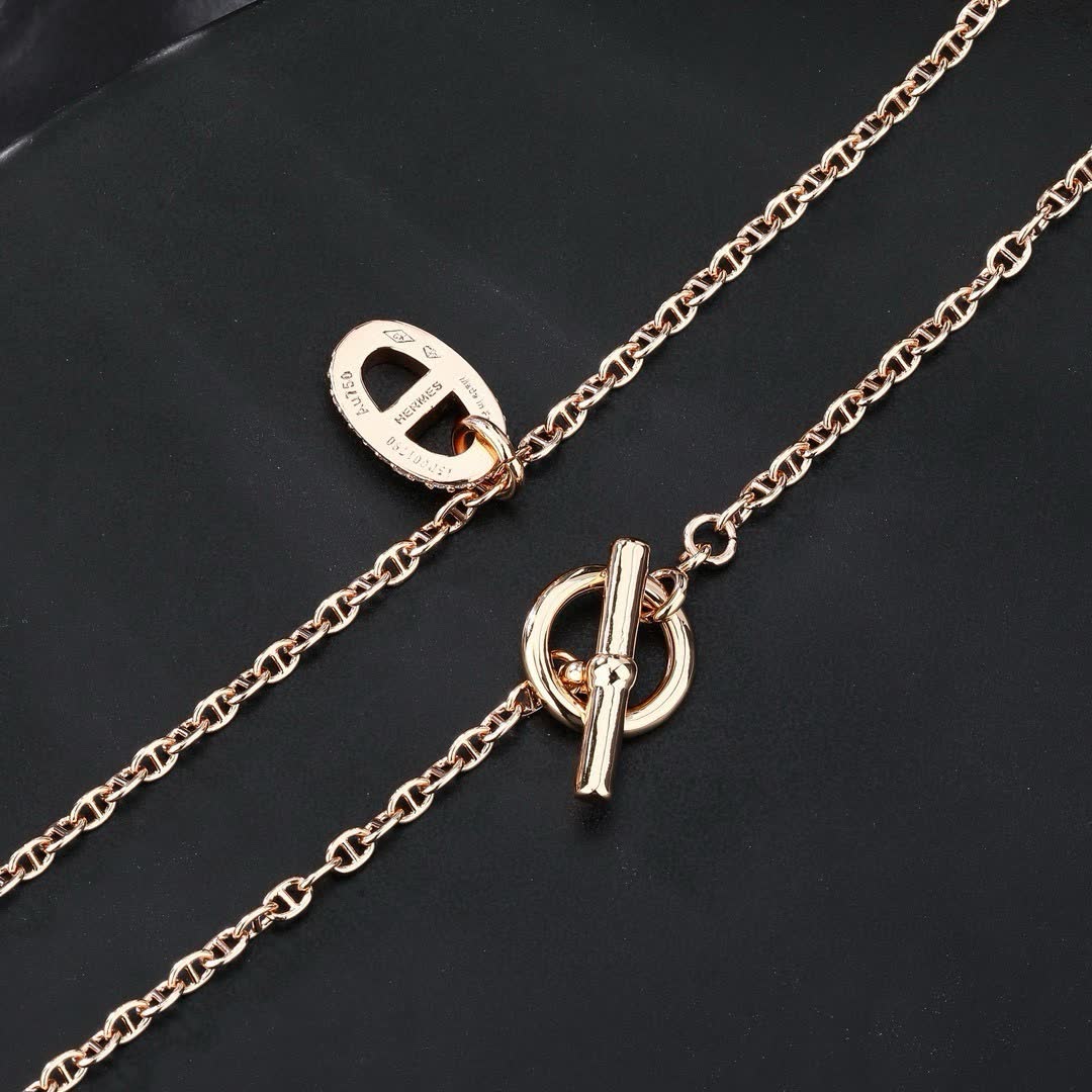 Hermes Hermès Equestrian Shield Diamond Necklace