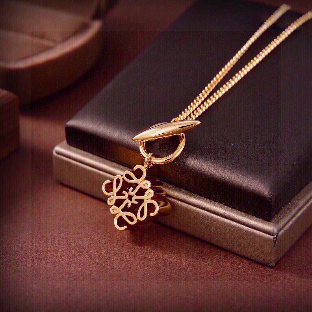 Loewe Elegant Gold-Plated Pendant Necklace