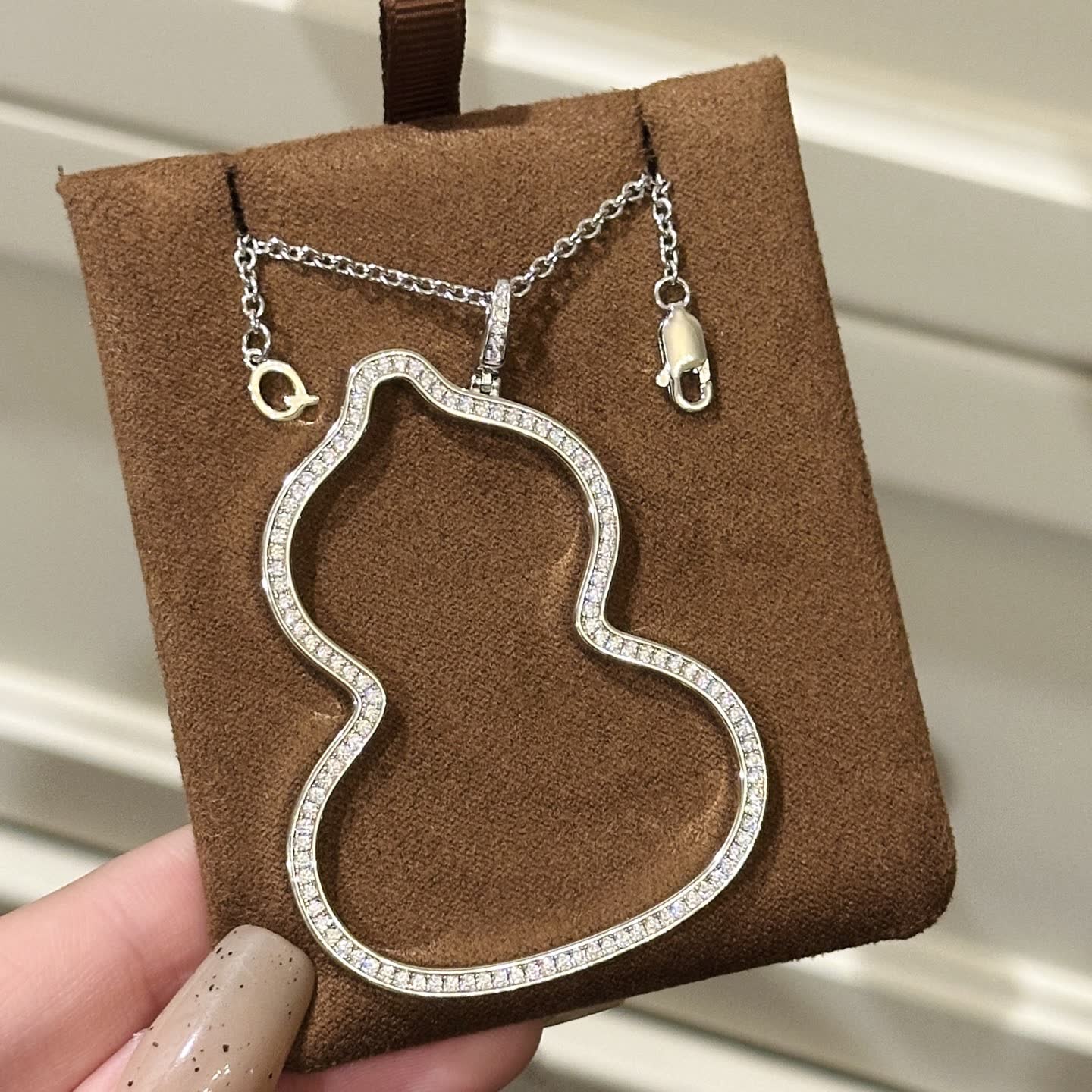 Qeelin Q Brand Silver Rhinestone Curved Pendant Necklace