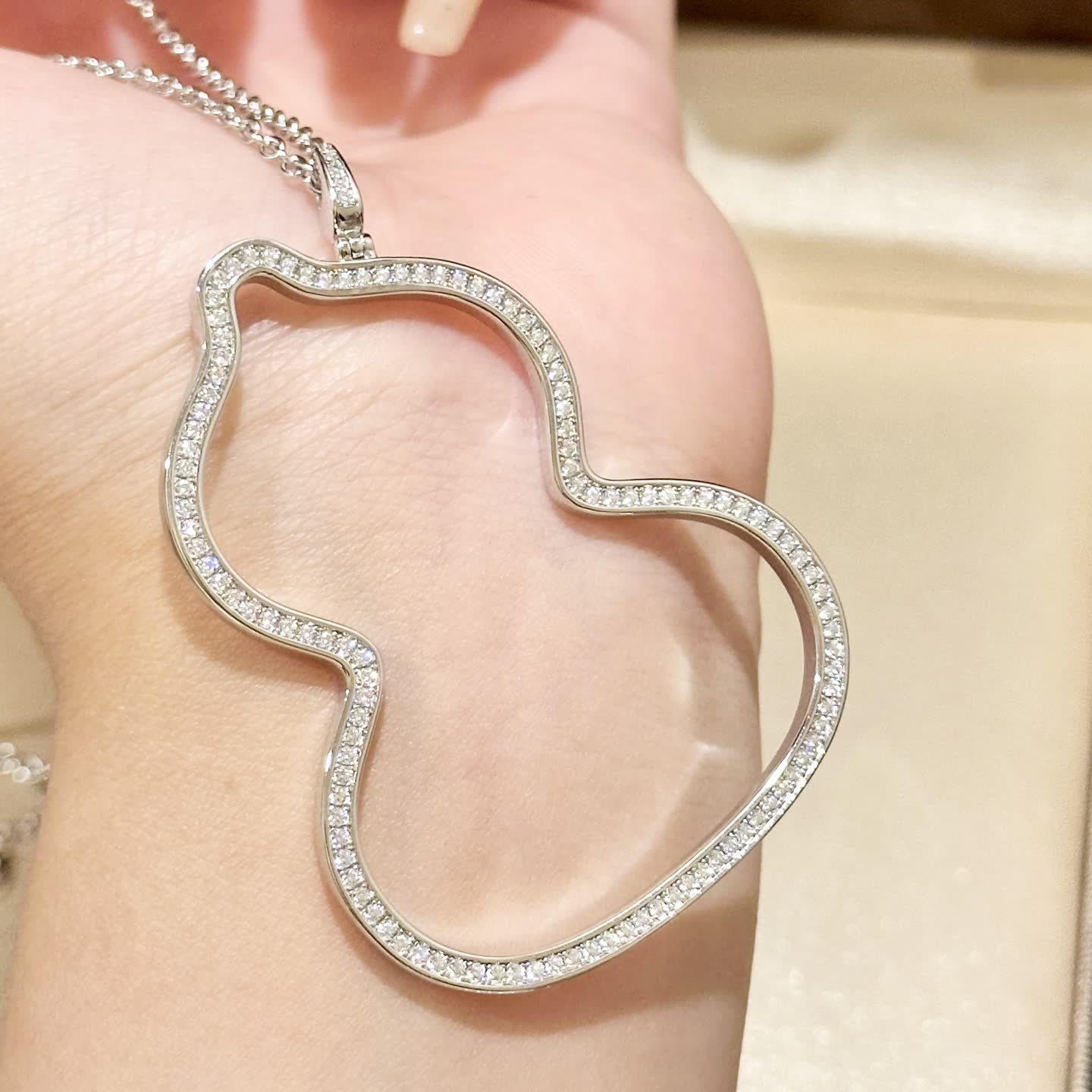 Qeelin Q Brand Silver Rhinestone Curved Pendant Necklace