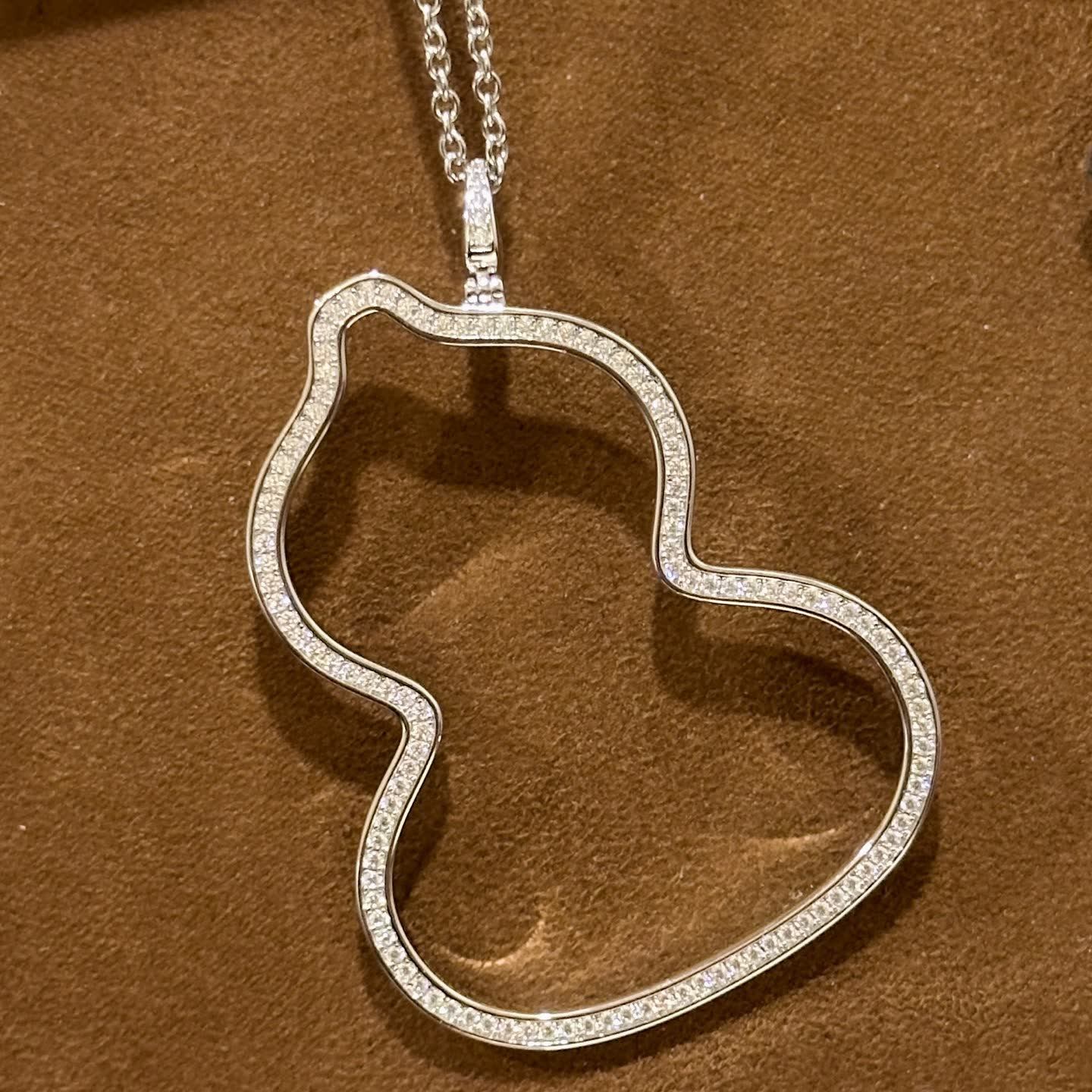 Qeelin Q Brand Silver Rhinestone Curved Pendant Necklace