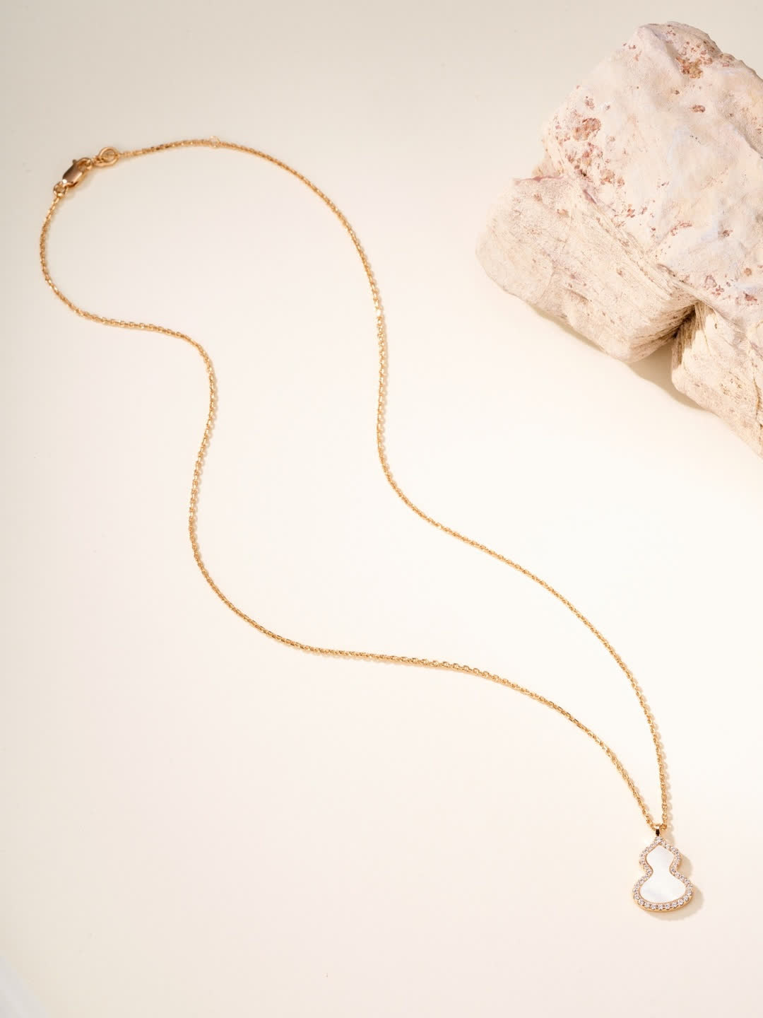 Qeelin Elegant Enamel and Diamond-Encrusted Pendant Necklace