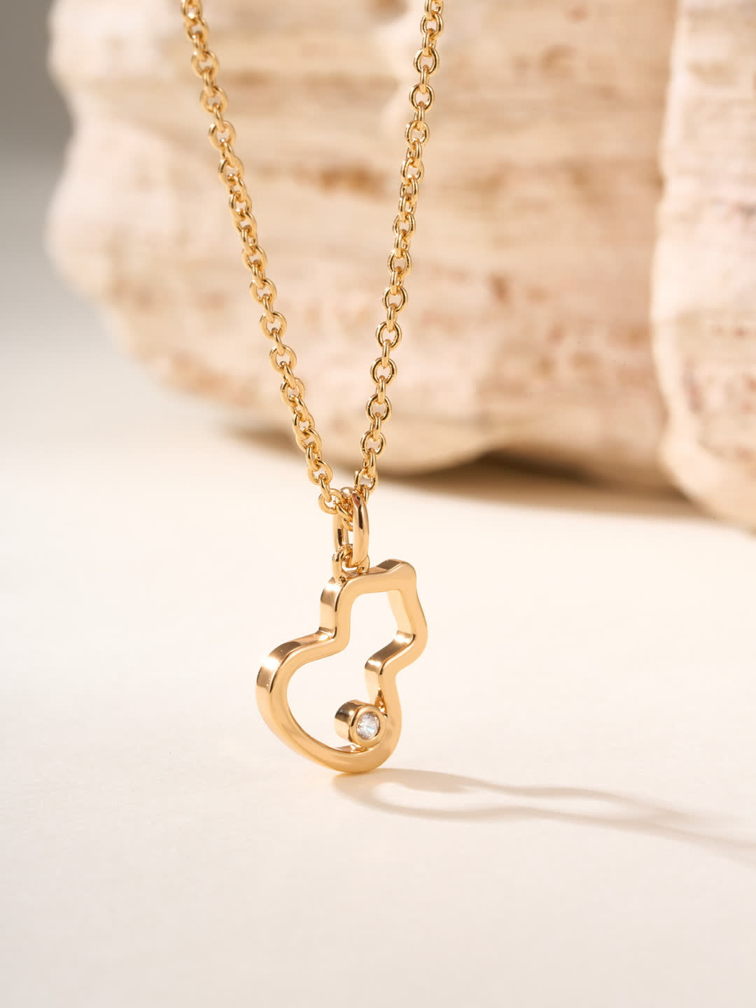 Qeelin Heart Shape Pendant Necklace