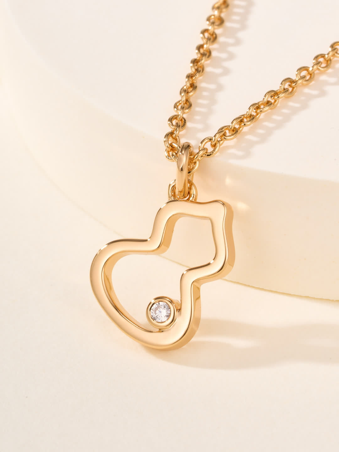 Qeelin Heart Shape Pendant Necklace