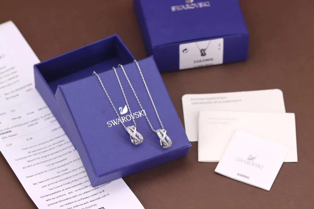 Swarovski Luxury Silver Twisted Diamond Necklace