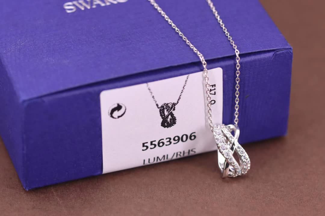 Swarovski Luxury Silver Twisted Diamond Necklace