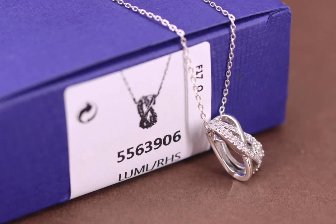 Swarovski Luxury Silver Twisted Diamond Necklace