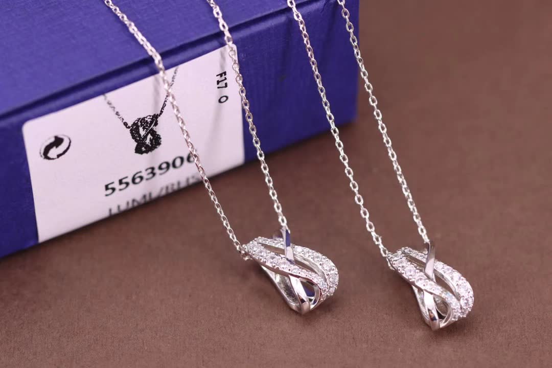 Swarovski Luxury Silver Twisted Diamond Necklace