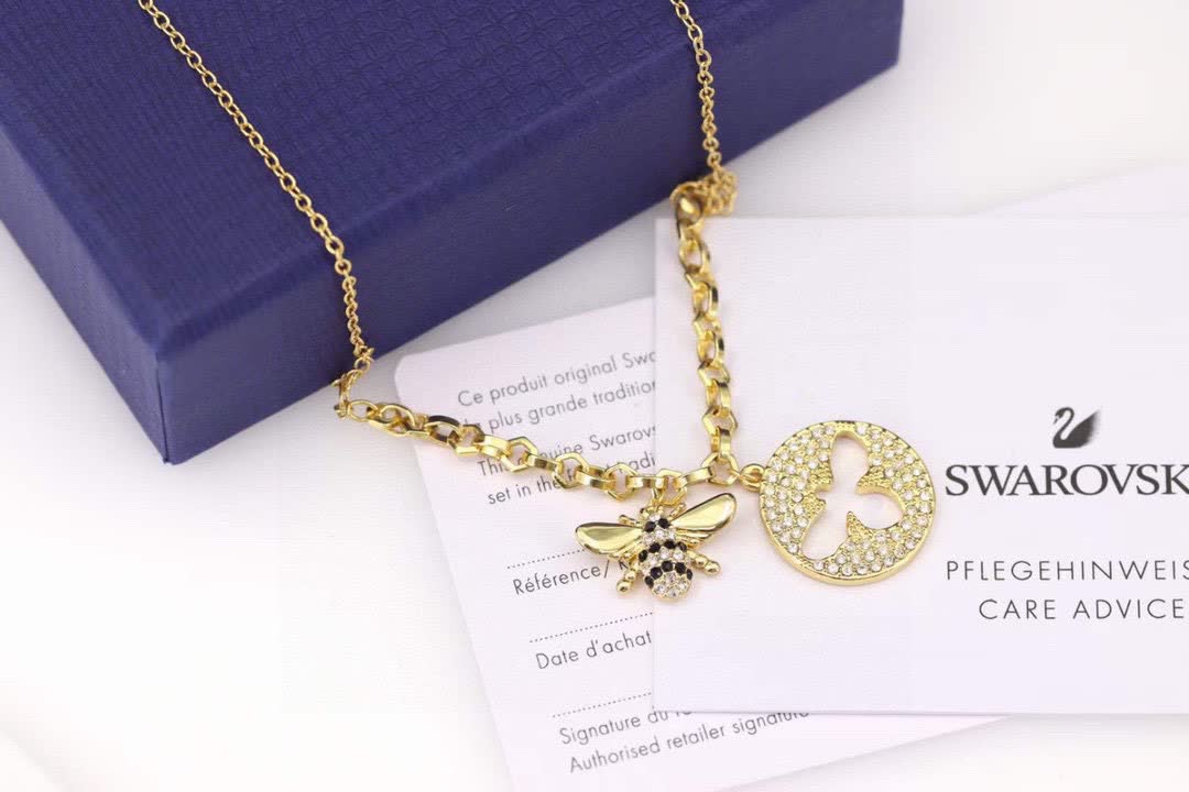 Swarovski Bee & Circle Pendant Necklace