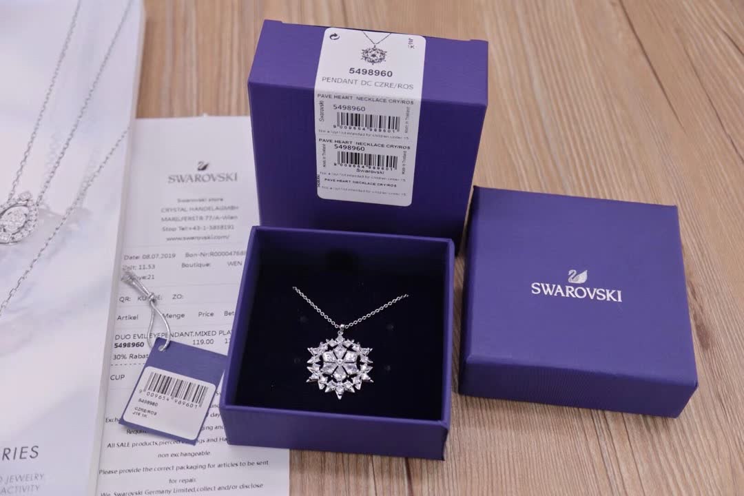 Swarovski MAGIC SNOW Silver Snowflake Pendant Necklace