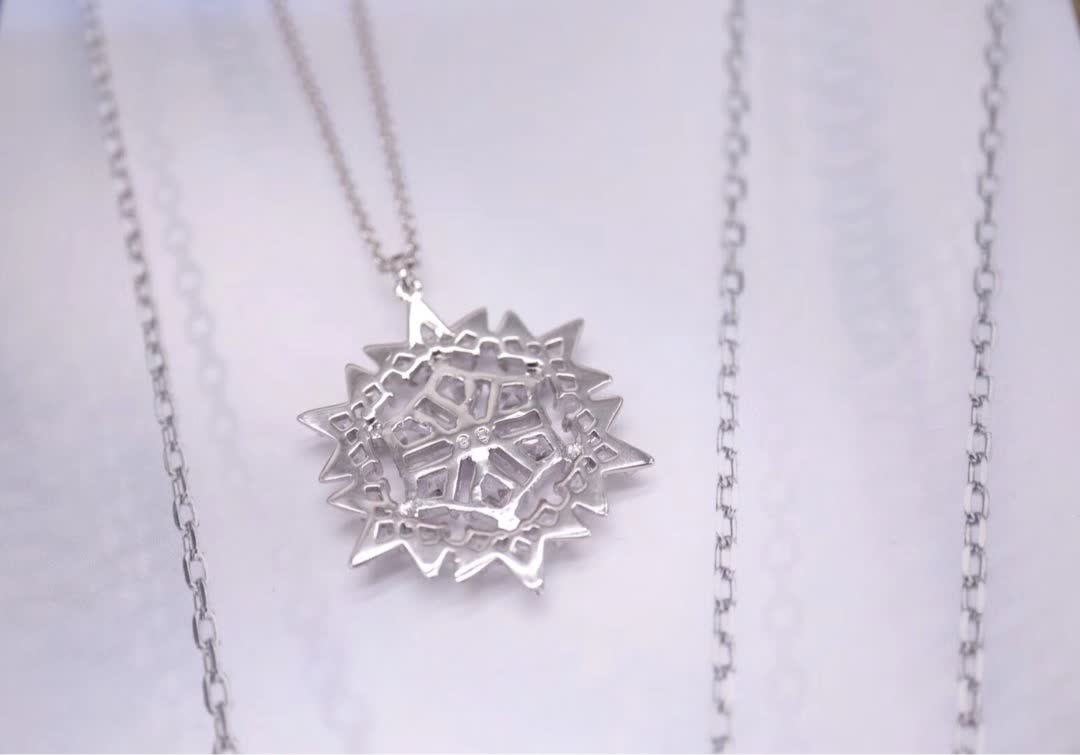 Swarovski MAGIC SNOW Silver Snowflake Pendant Necklace