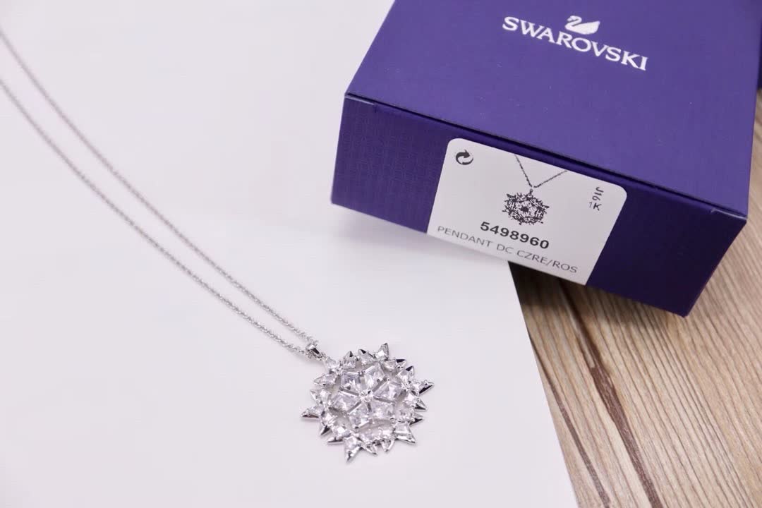 Swarovski MAGIC SNOW Silver Snowflake Pendant Necklace