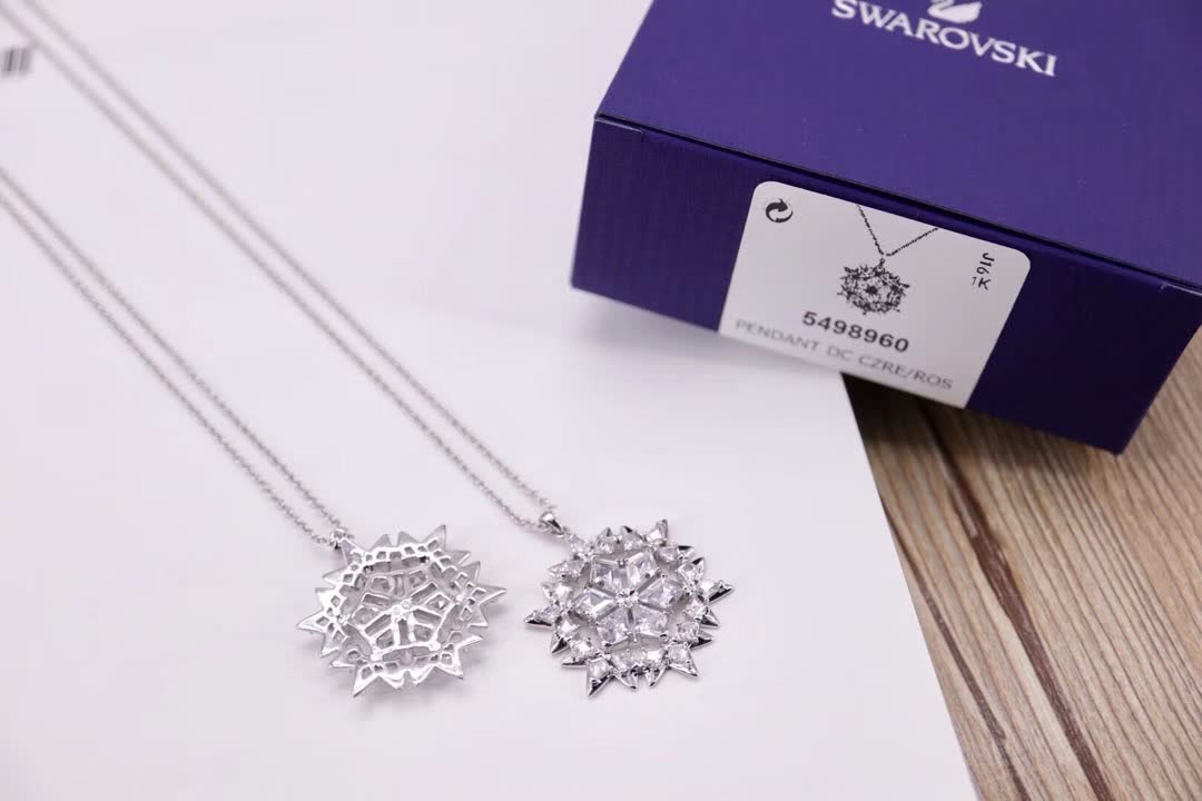 Swarovski MAGIC SNOW Silver Snowflake Pendant Necklace