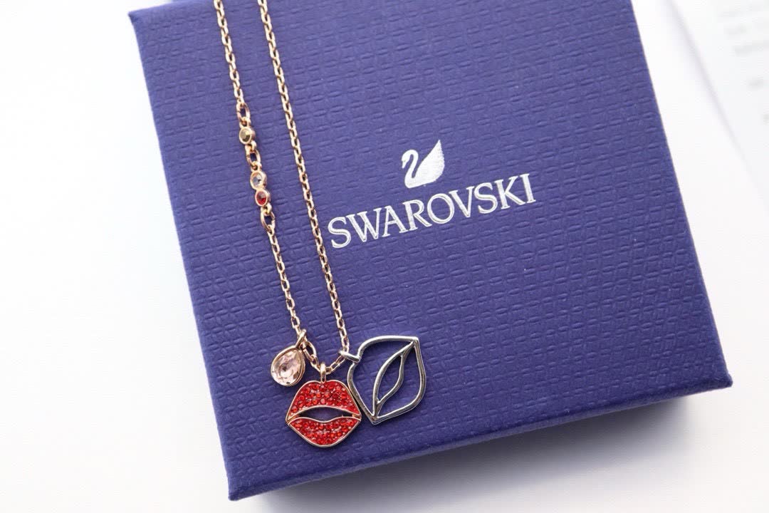 Swarovski Lip and Leaf Pendant Necklace