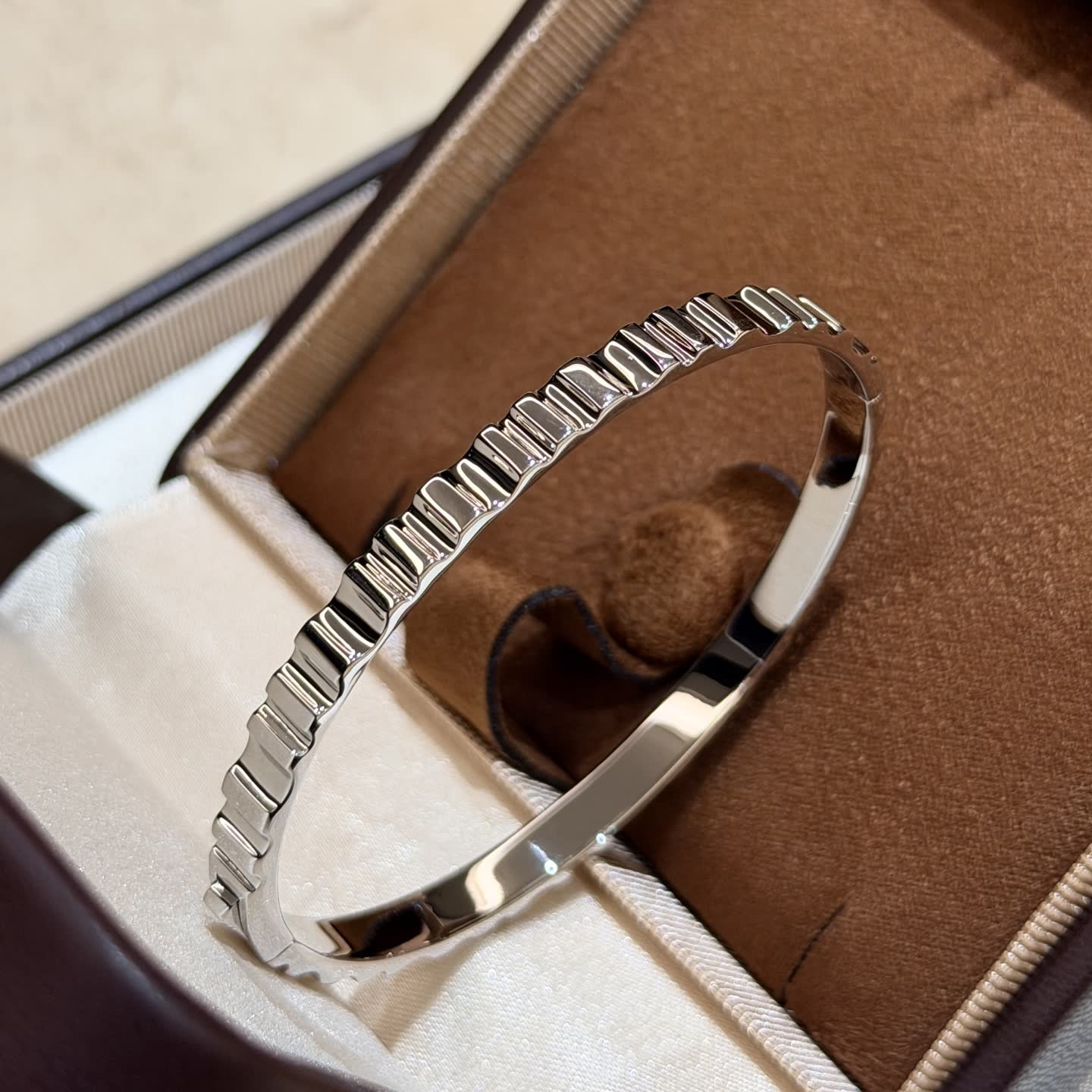 Boucheron Silver Bangle Bracelet