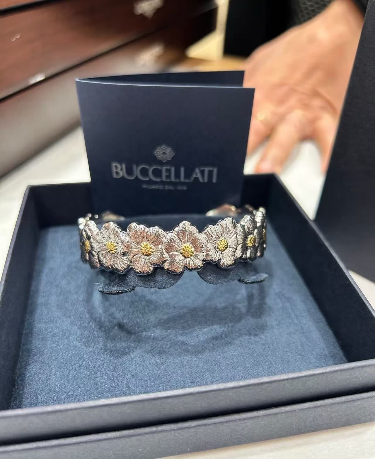 Buccellati Gold Flower Embellished Leather Bracelet