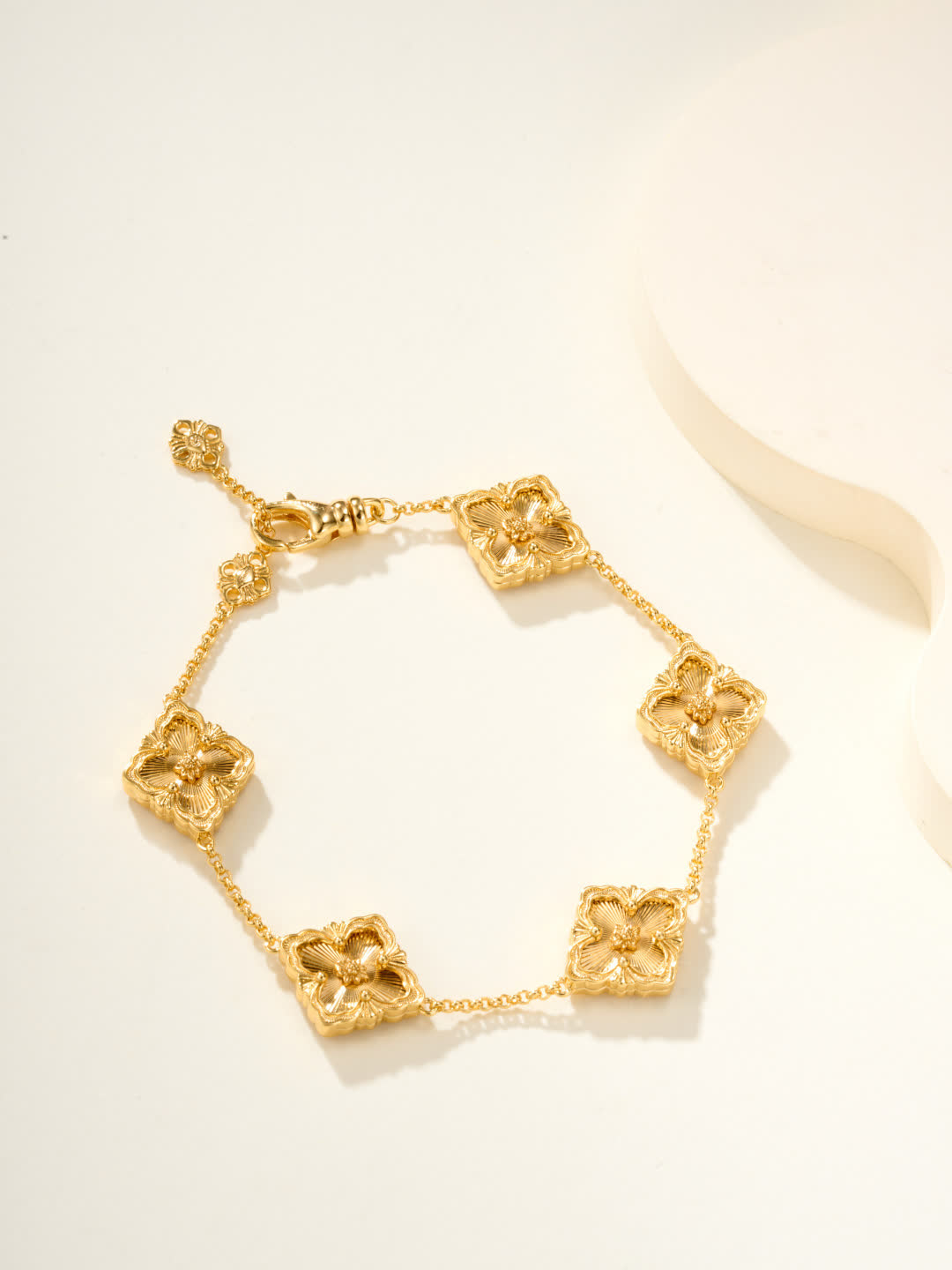 Buccellati Gold Flower Bracelet