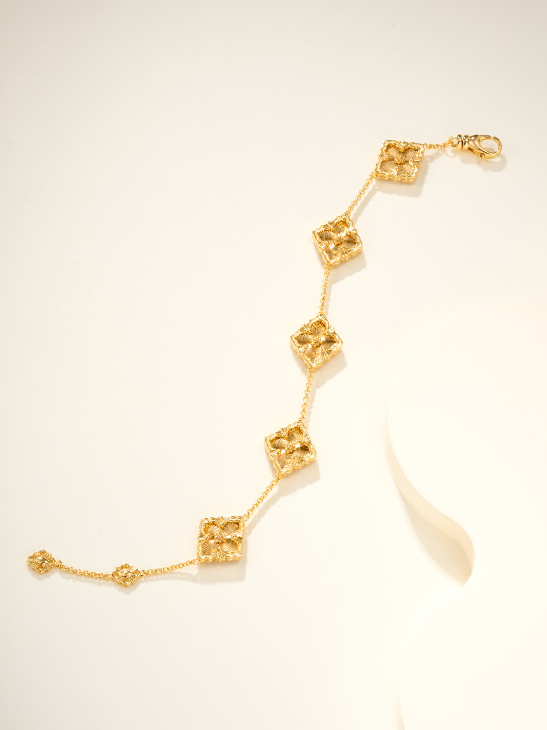 Buccellati Gold Flower Bracelet