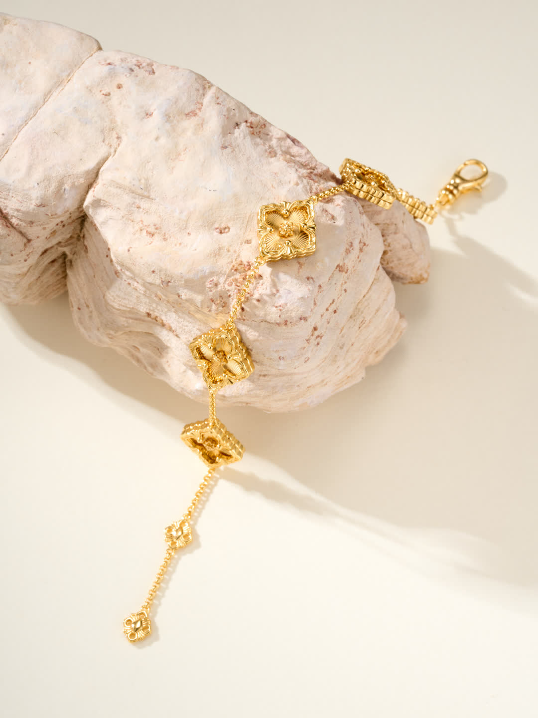 Buccellati Gold Flower Bracelet