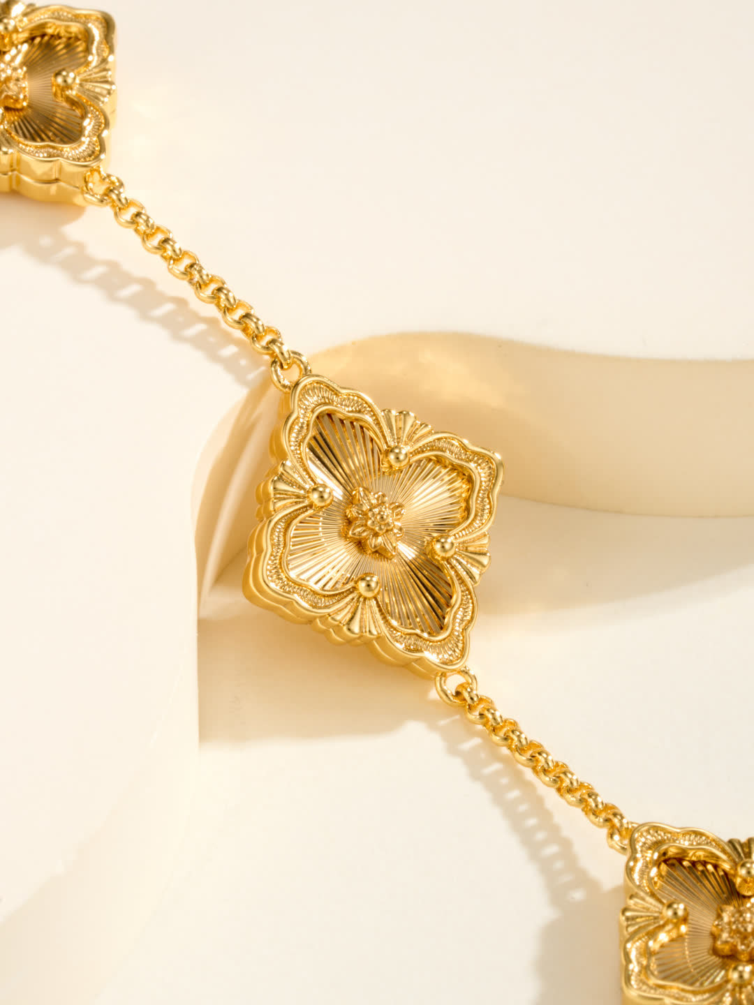 Buccellati Gold Flower Bracelet