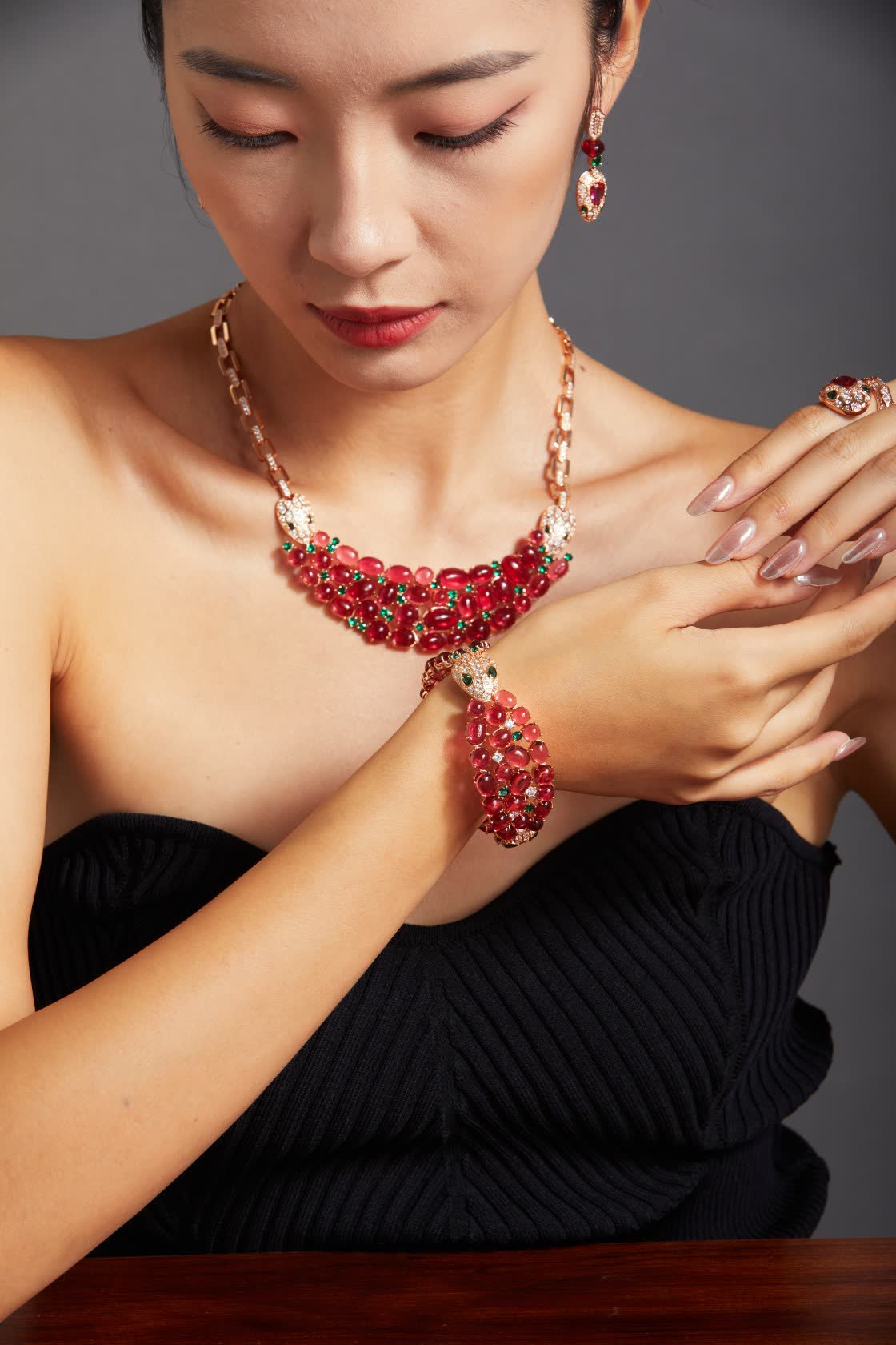 Bvlgari Luxury Red Gemstone Snake Bracelet Bvlgari Luxury Red Gemstone Snake Bracelet