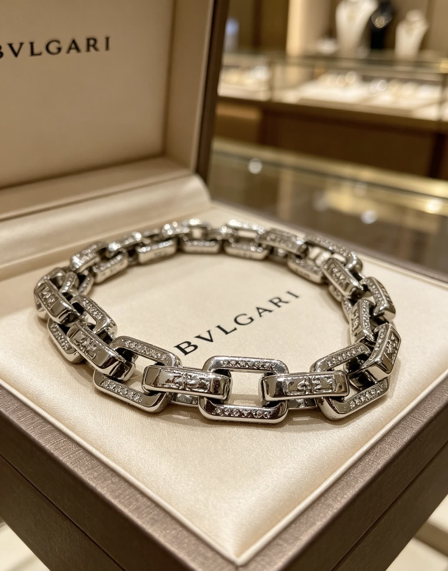 Bvlgari Silver Bracelet with Diamonds