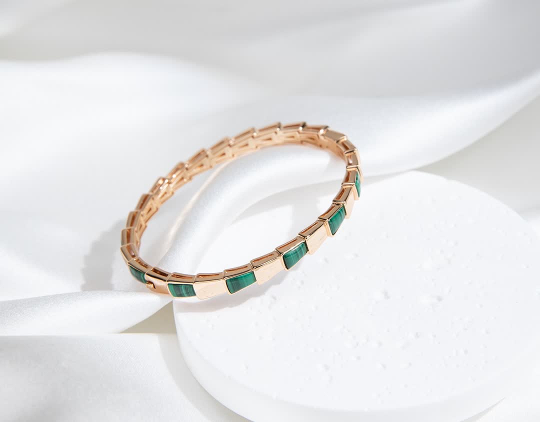 Elegant Gold-Plated Enamel Bracelet