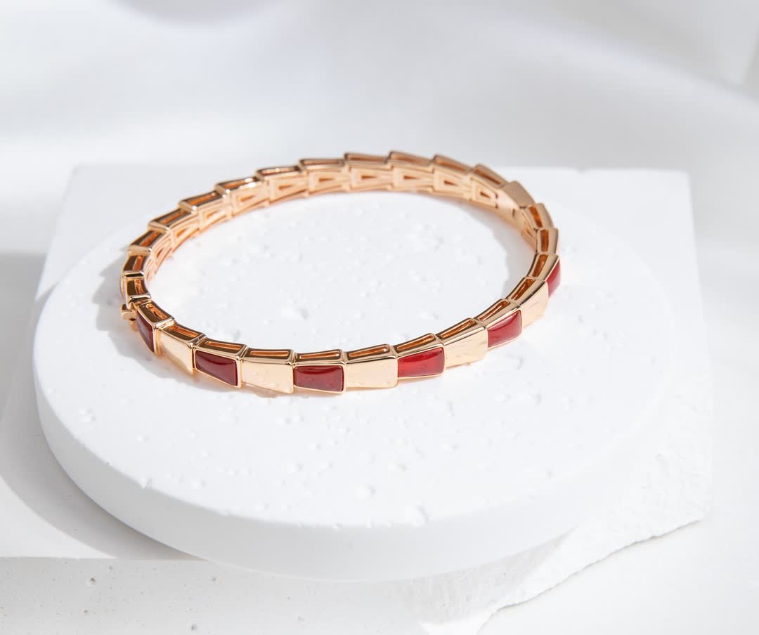 Elegant Gold-Plated Enamel Bracelet